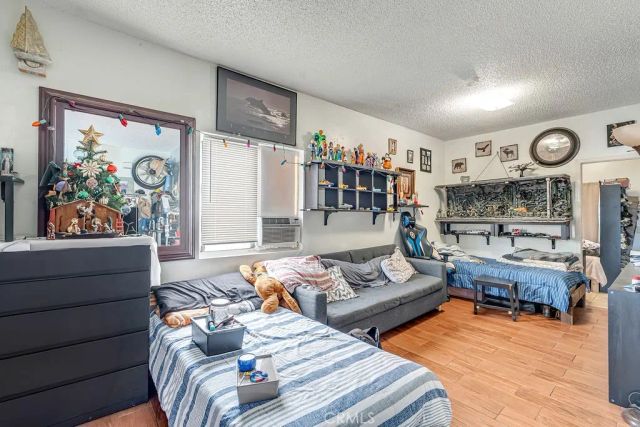 139 E 41st Pl, Los Angeles, CA 90011