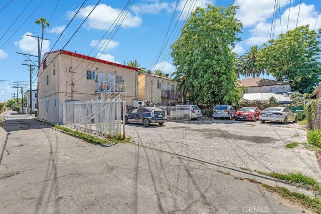 139 E 41st Pl, Los Angeles, CA 90011