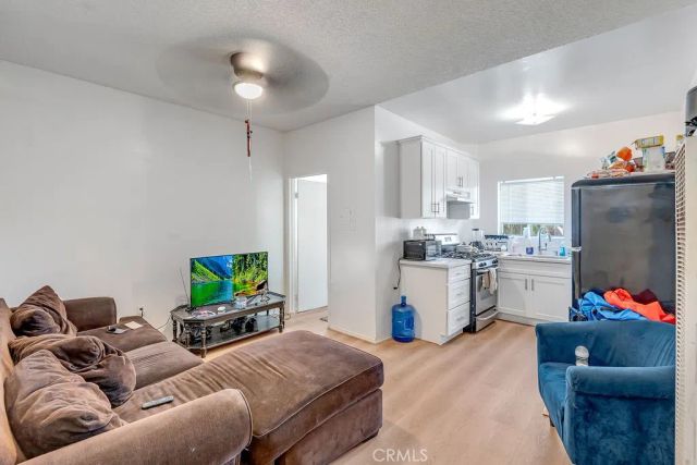139 E 41st Pl, Los Angeles, CA 90011