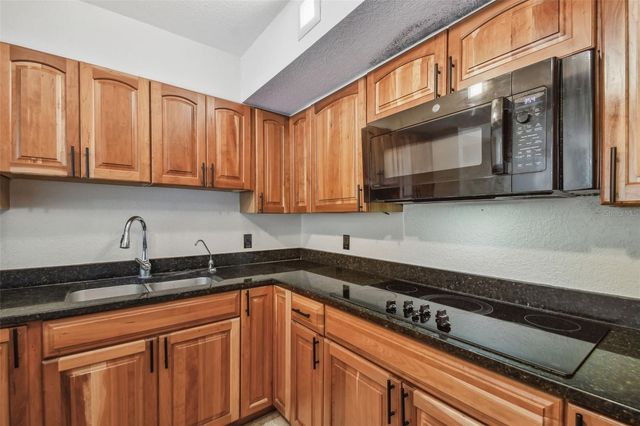 100 OAKMONT LANE 106, Belleair, FL 33756