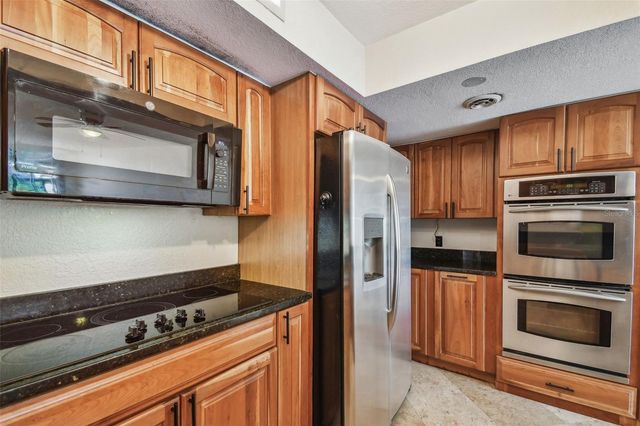 100 OAKMONT LANE 106, Belleair, FL 33756