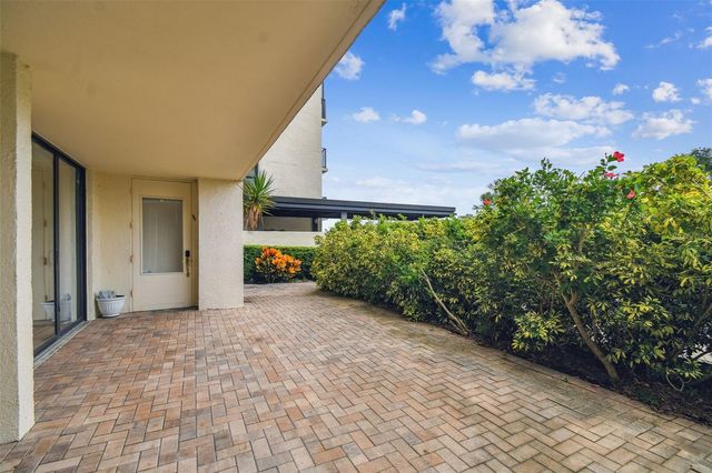 100 OAKMONT LANE 106, Belleair, FL 33756