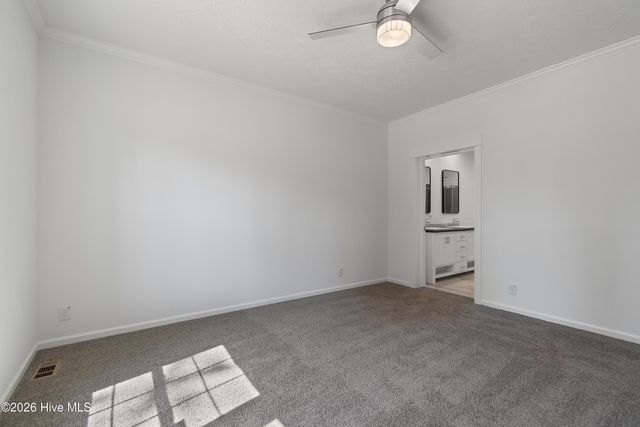 1869 Mission Hills Drive, Wilmington, NC 28405