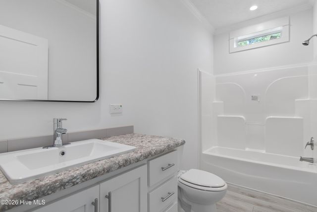 1869 Mission Hills Drive, Wilmington, NC 28405