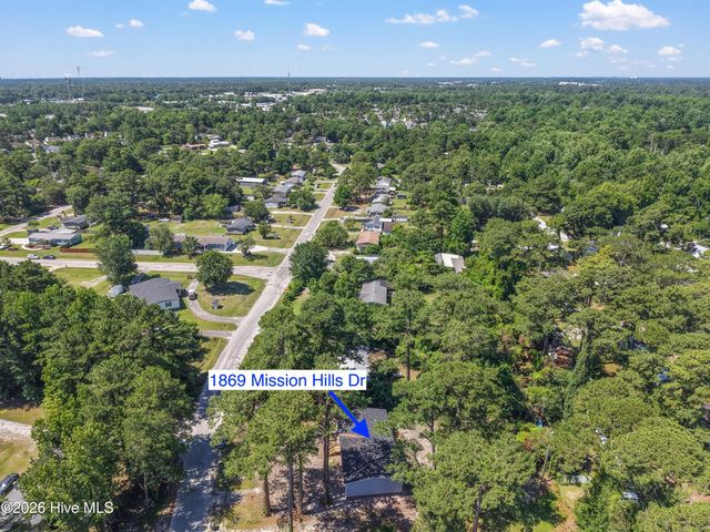 1869 Mission Hills Drive, Wilmington, NC 28405