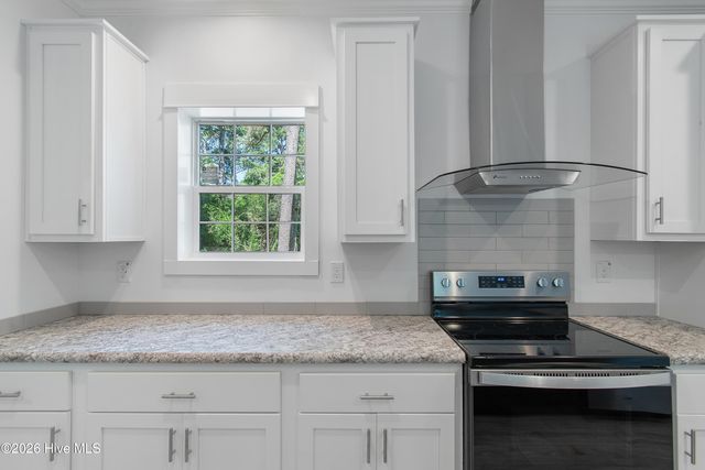 1869 Mission Hills Drive, Wilmington, NC 28405