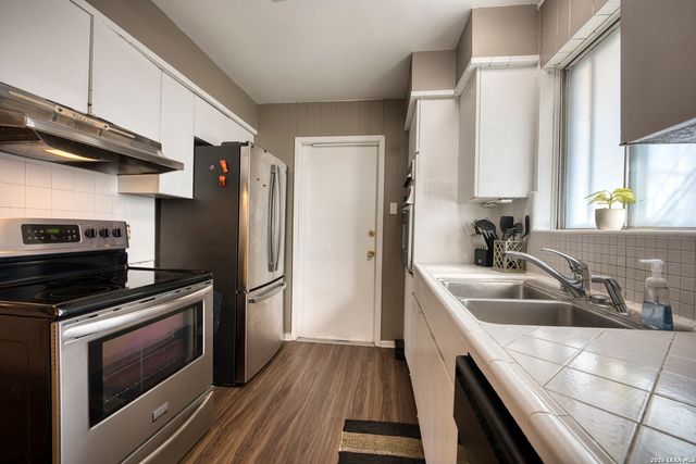 130 harrow, San Antonio, TX 78227