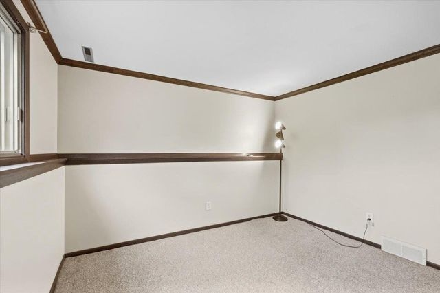 2621 Mission Circle, Madison, WI 53713