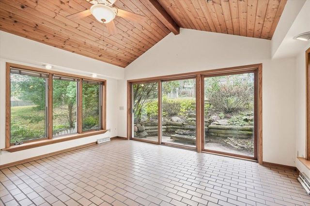 2621 Mission Circle, Madison, WI 53713