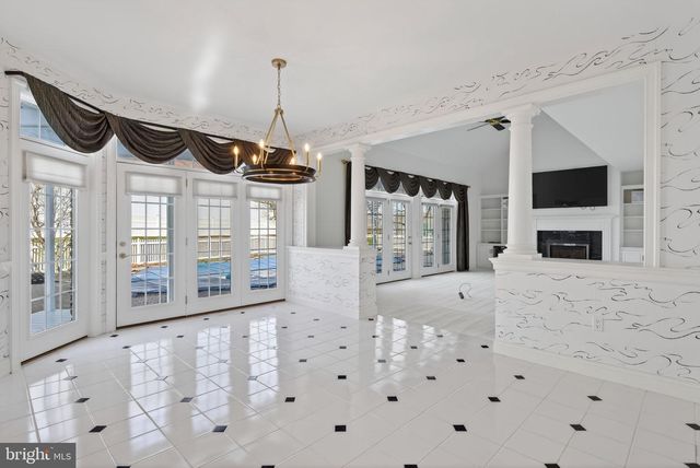 1137 OAKMONT DR, Lancaster, PA 17601