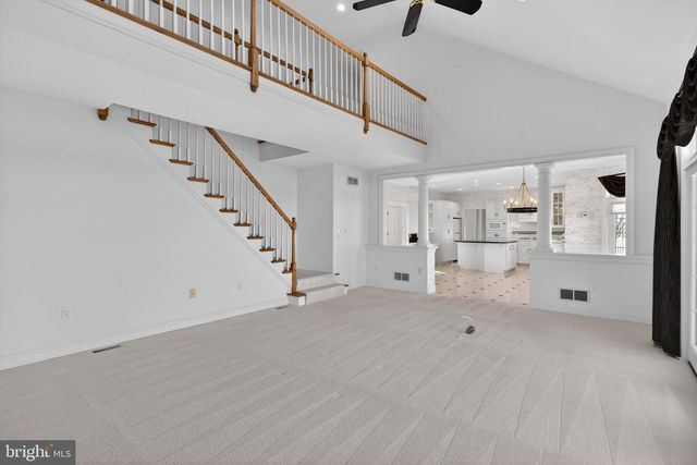 1137 OAKMONT DR, Lancaster, PA 17601