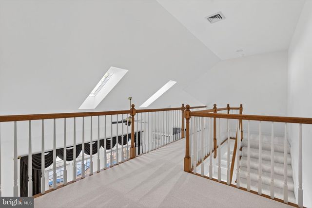 1137 OAKMONT DR, Lancaster, PA 17601