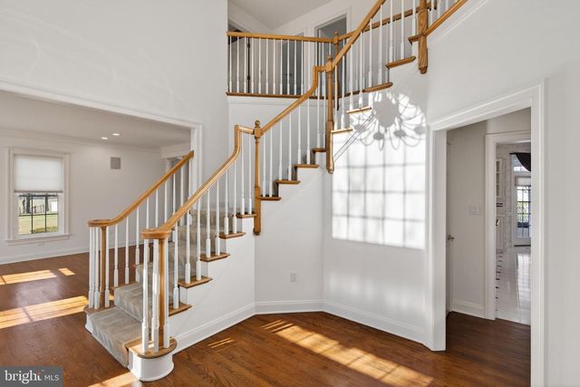 1137 OAKMONT DR, Lancaster, PA 17601