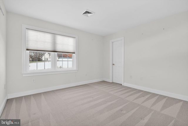 1137 OAKMONT DR, Lancaster, PA 17601