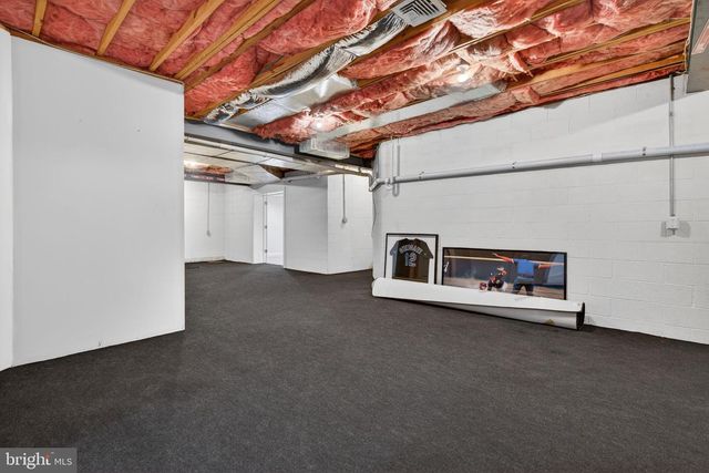 1137 OAKMONT DR, Lancaster, PA 17601