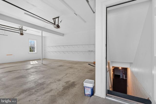 1137 OAKMONT DR, Lancaster, PA 17601