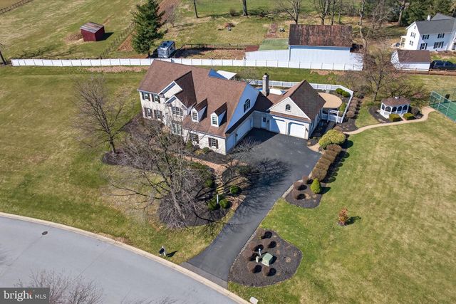 1137 OAKMONT DR, Lancaster, PA 17601