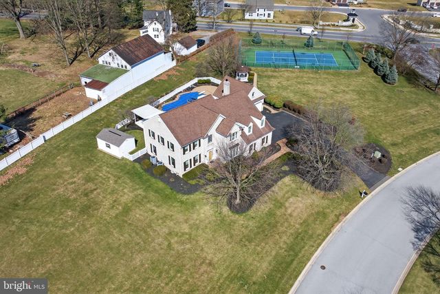 1137 OAKMONT DR, Lancaster, PA 17601