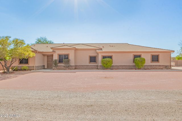 38022 N 2ND Avenue, Phoenix, AZ 85086