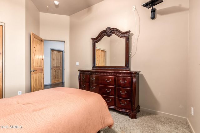 38022 N 2ND Avenue, Phoenix, AZ 85086