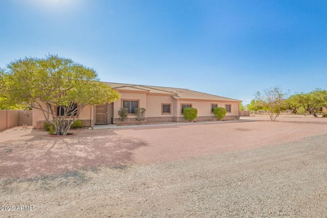 38022 N 2ND Avenue, Phoenix, AZ 85086