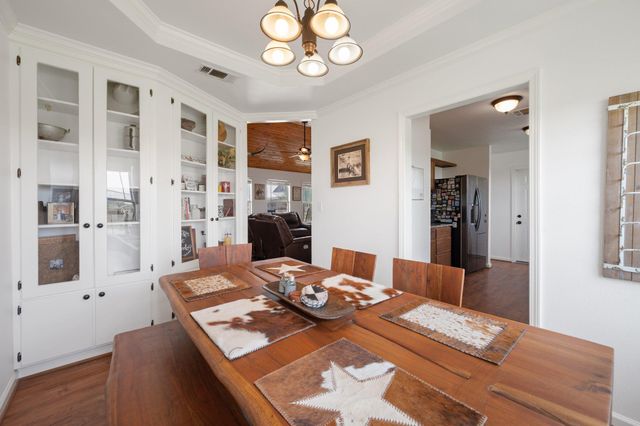 712 County Road 330, Granger, TX 76530