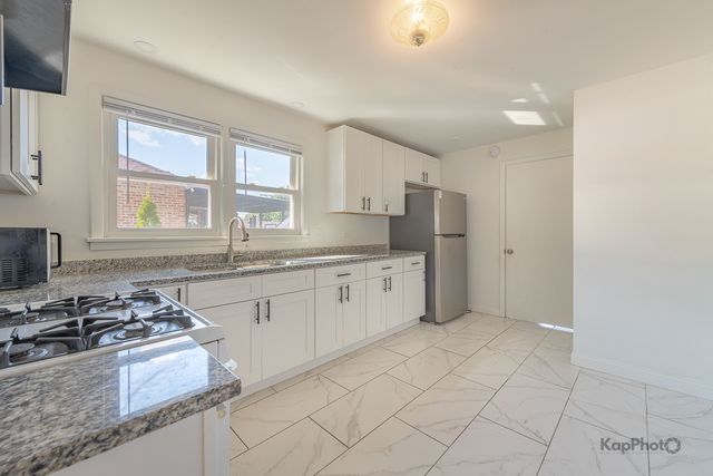 3704 W 57th Street, Chicago, IL 60629