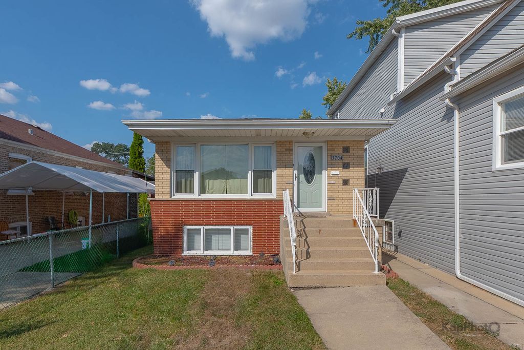 3704 W 57th Street, Chicago, IL 60629