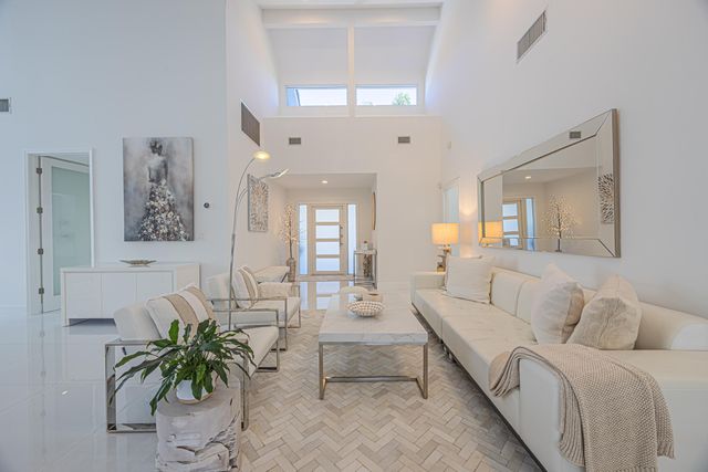 23246 L Ermitage Circle, Boca Raton, FL 33433