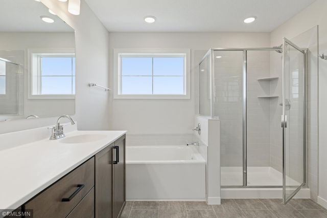 10115 Blackmoor Road, Woodbury, MN 55129