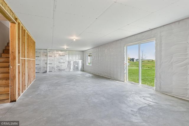 10115 Blackmoor Road, Woodbury, MN 55129