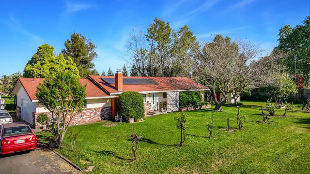 23404 N Bruella Rd, Acampo, CA 95220