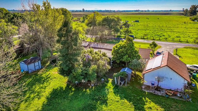 23404 N Bruella Rd, Acampo, CA 95220