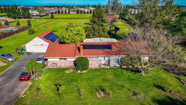 23404 N Bruella Rd, Acampo, CA 95220