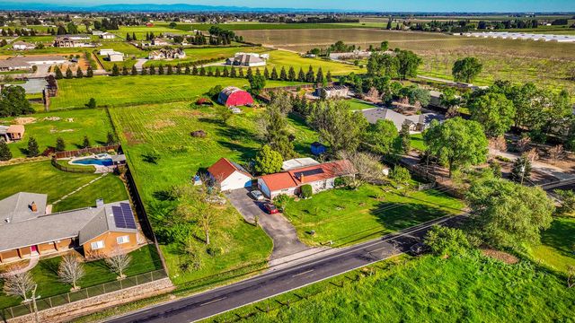 23404 N Bruella Rd, Acampo, CA 95220