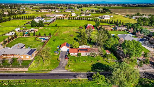 23404 N Bruella Rd, Acampo, CA 95220