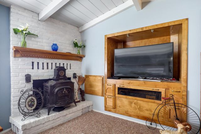 23404 N Bruella Rd, Acampo, CA 95220