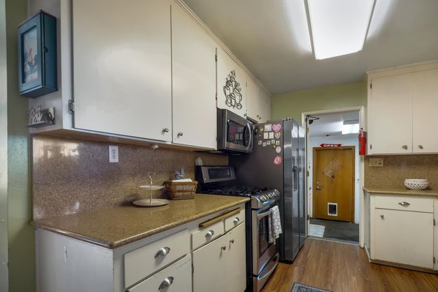 23404 N Bruella Rd, Acampo, CA 95220