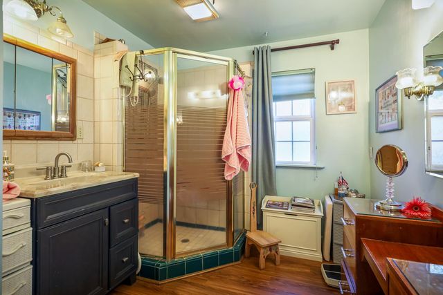 23404 N Bruella Rd, Acampo, CA 95220