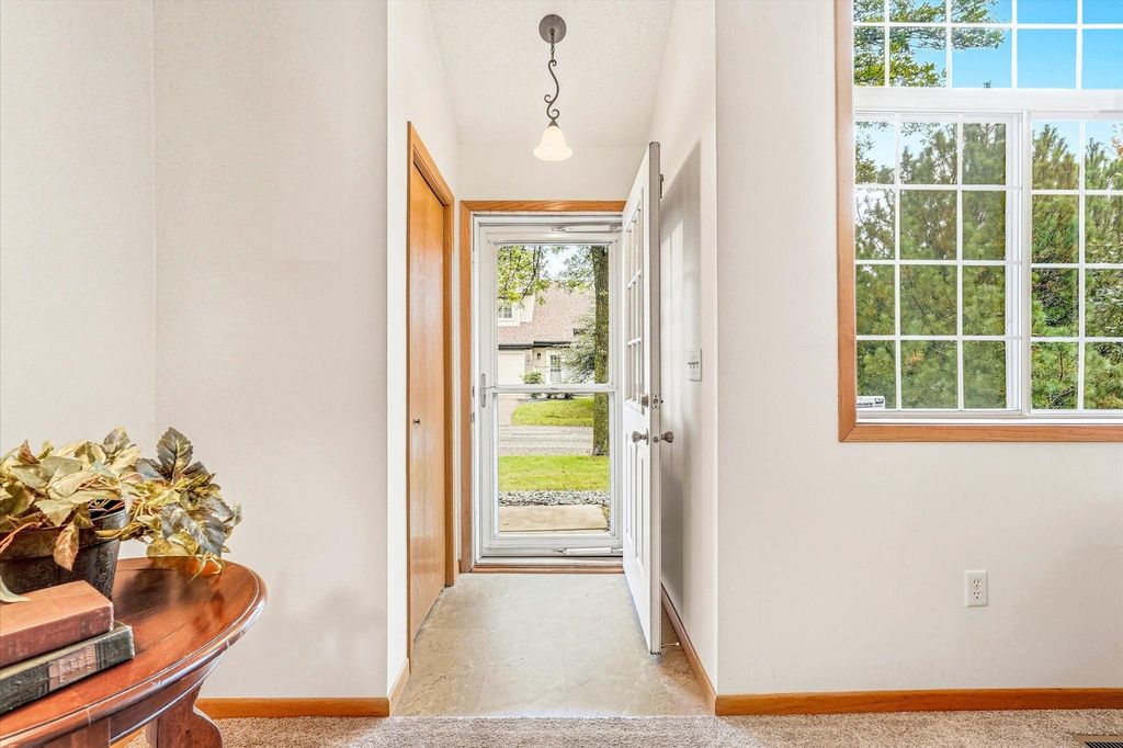 4068 Wilshire Circle 43, Shoreview, MN 55126 — photo 4