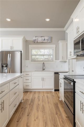 12 Hobkirk Drive, Bella Vista, AR 72715