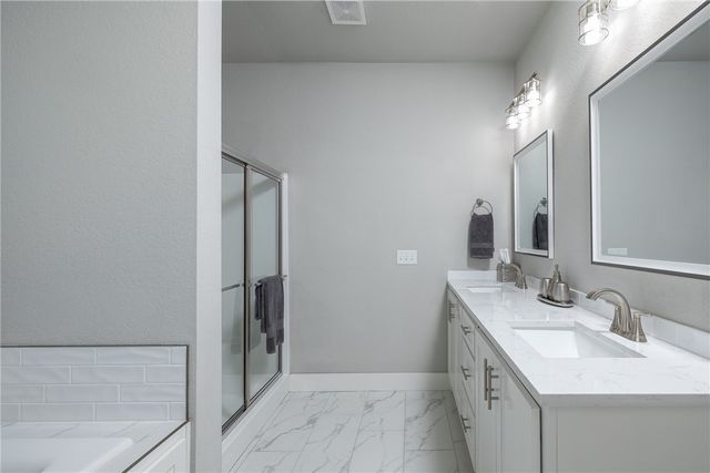 12 Hobkirk Drive, Bella Vista, AR 72715