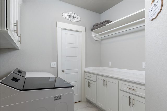 12 Hobkirk Drive, Bella Vista, AR 72715