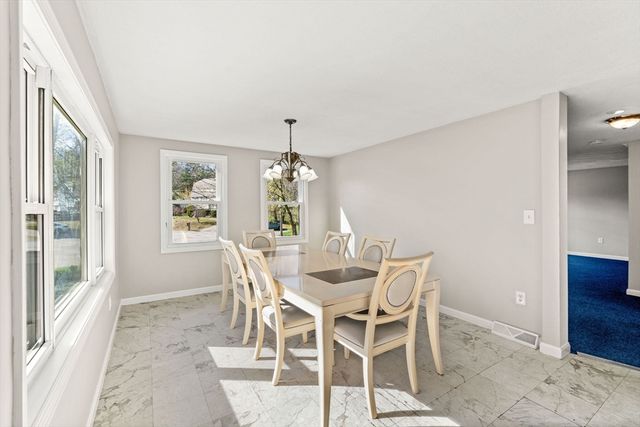 83 Cinnamon Circle, Tewksbury, MA 01876