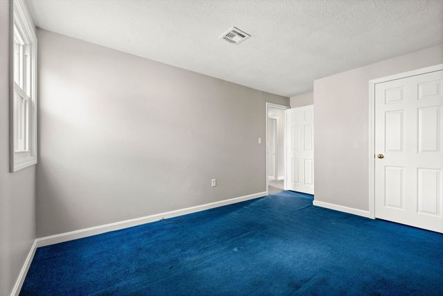 83 Cinnamon Circle, Tewksbury, MA 01876