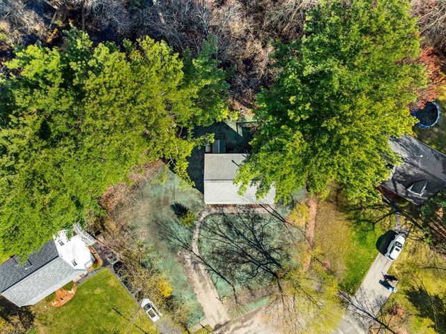 83 Cinnamon Circle, Tewksbury, MA 01876