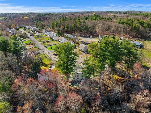 83 Cinnamon Circle, Tewksbury, MA 01876