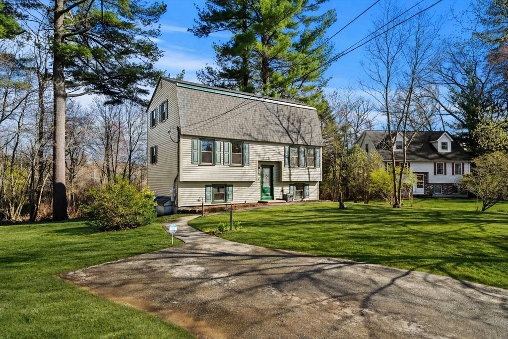 83 Cinnamon Circle, Tewksbury, MA 01876