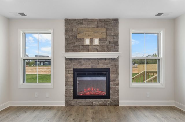 1013 Cherry Acres Dr, Clarksville, TN 37042