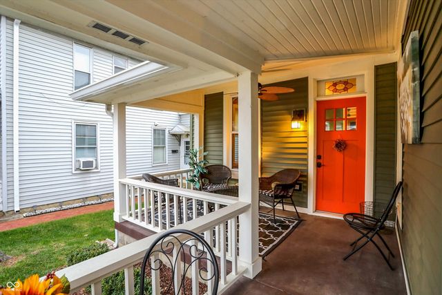 140 N Main Street, Zionsville, IN 46077